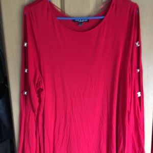 Red blouse great for the holidays! 🌲